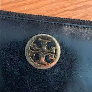 Tory Burch Bags - Tory Burch Wallet Tory Burch Bags - Tory Burch Wallet